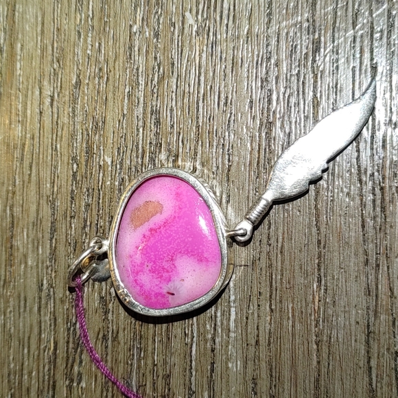New Sterling Silver Pink Druzy Feather Pendant - Picture 5 of 6